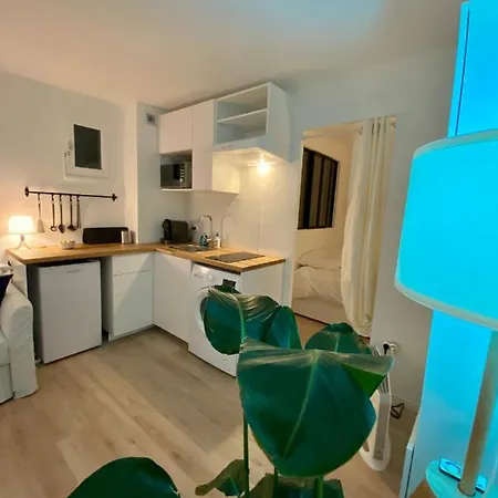 Entre La Lagune Et La Avec Piscine, Direct Plage, Vue Partielle アパート サン・シプリアン