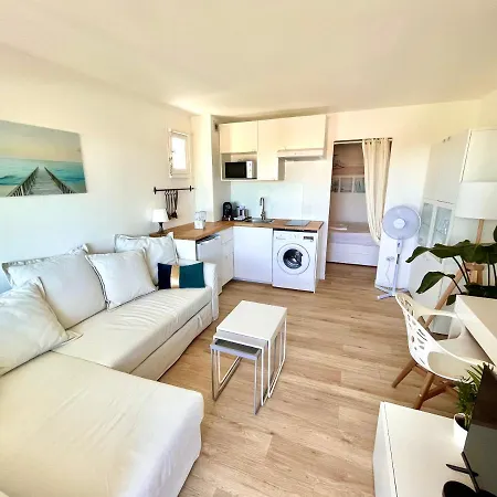 Entre La Lagune Et La Avec Piscine, Direct Plage, Vue Partielle