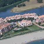 Entre La Lagune Et La Avec Piscine, Direct Plage, Vue Partielle * Saint-Cyprien (Pyrenees-Orientales)