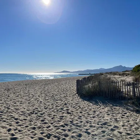 Entre La Lagune Et La Avec Piscine, Direct Plage, Vue Partielle *